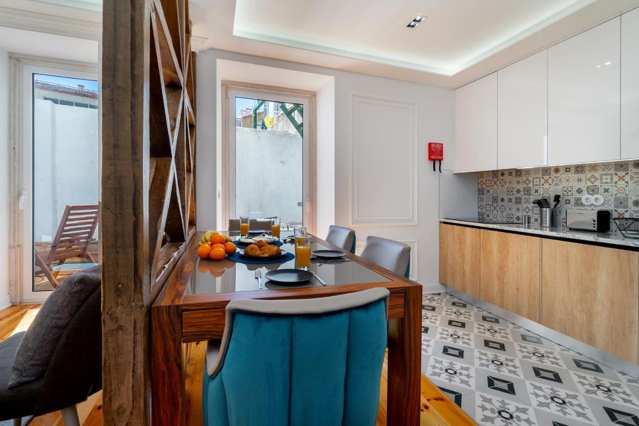 Whome | Great Location & Large Family Apartment W/Patio Lisboa Eksteriør billede