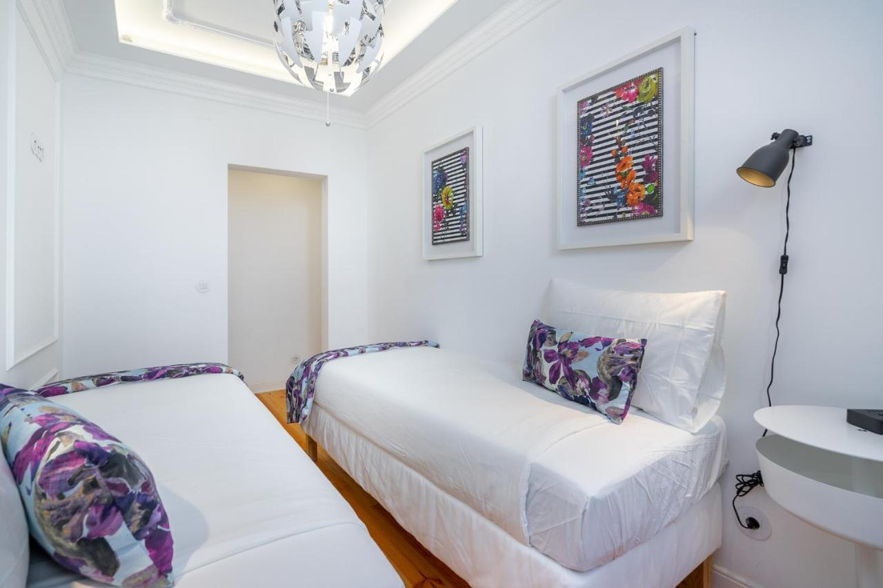 Whome | Great Location & Large Family Apartment W/Patio Lisboa Eksteriør billede